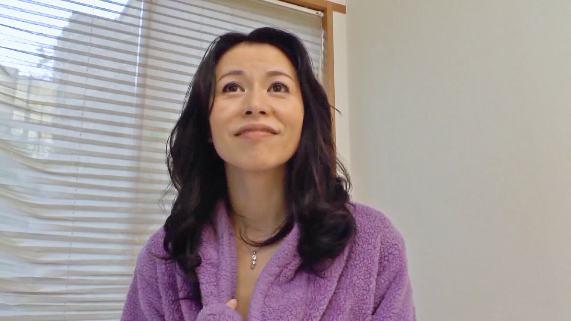熟れた熟女がヤバいほどエロい。経験豊富な熟女10名の2時間妖艶! 2のサンプル動画