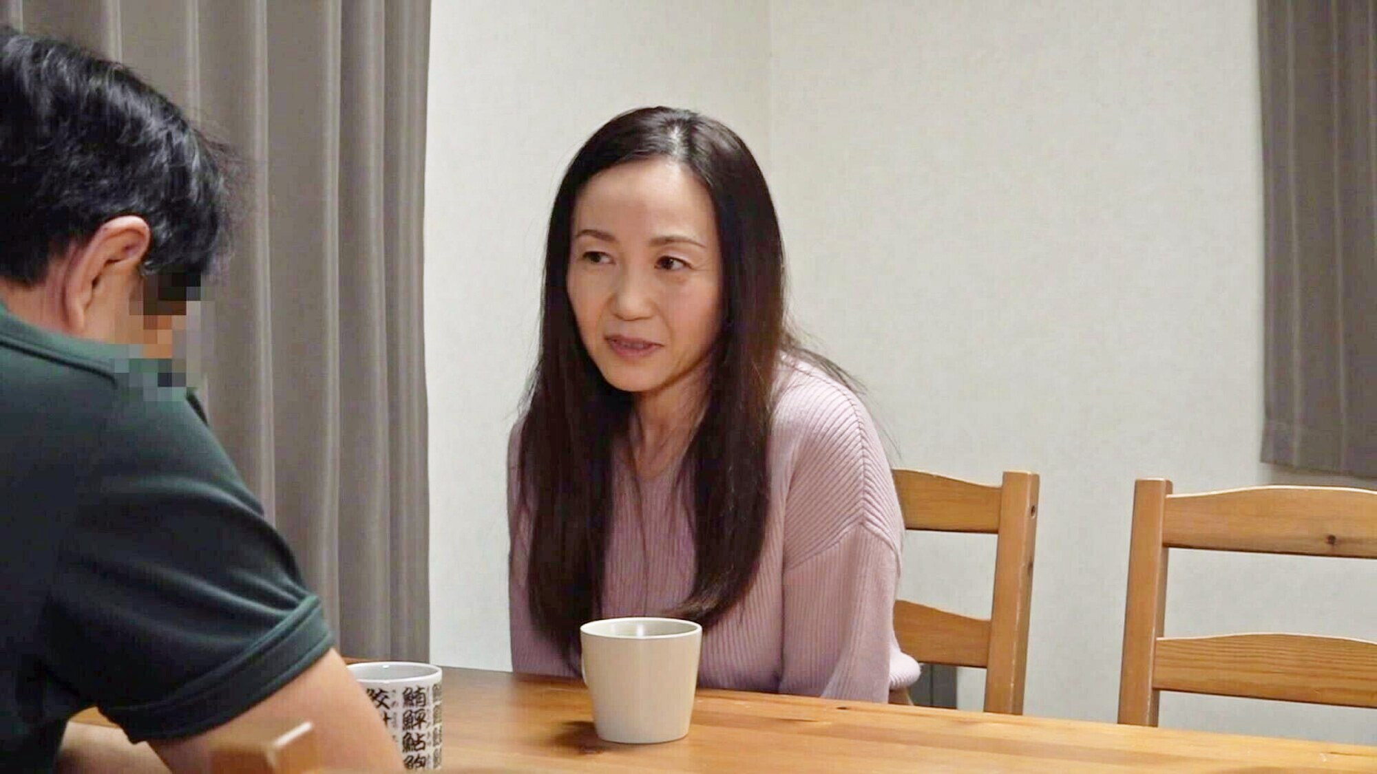 ごく普通の夫婦 リアルな夜の営み(5)~ヤキモチ夫を愛でるおちゃめな艶妻・さやか48歳のサンプル動画
