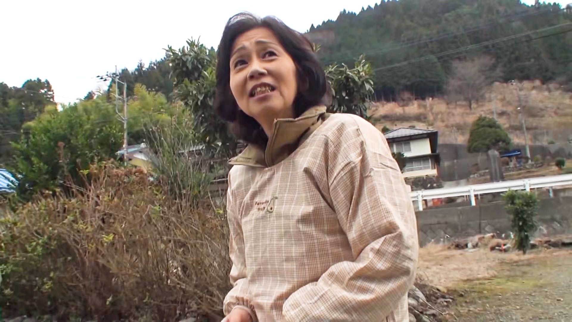 田舎のお母さんとハメてみた! 4のサンプル動画