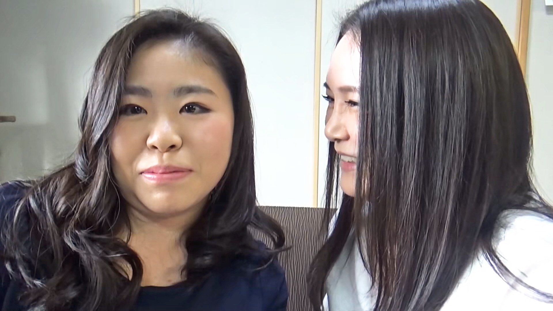 綺麗な熟女が素人女子をレズナンパ 3のサンプル動画