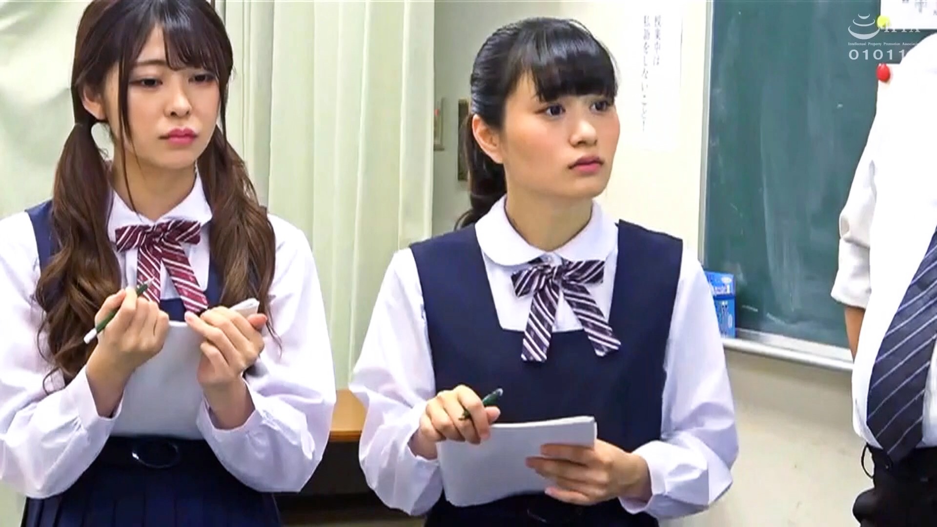 アダルト 動画 学校