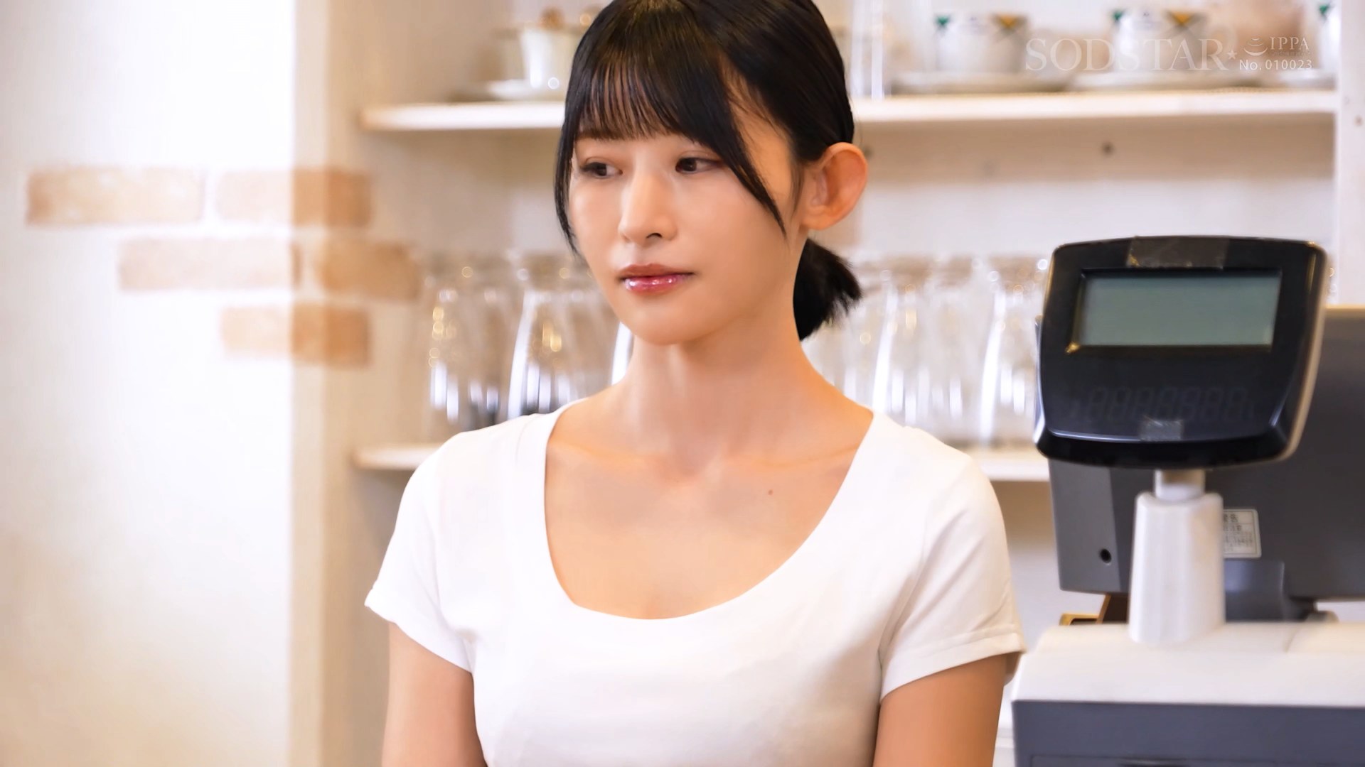バイト先の男たちにムリヤリ押し付けられて・・・圧迫膣ドンされ逃げ場のない快楽に堕ちていく人妻さん 宮島めいのサンプル動画