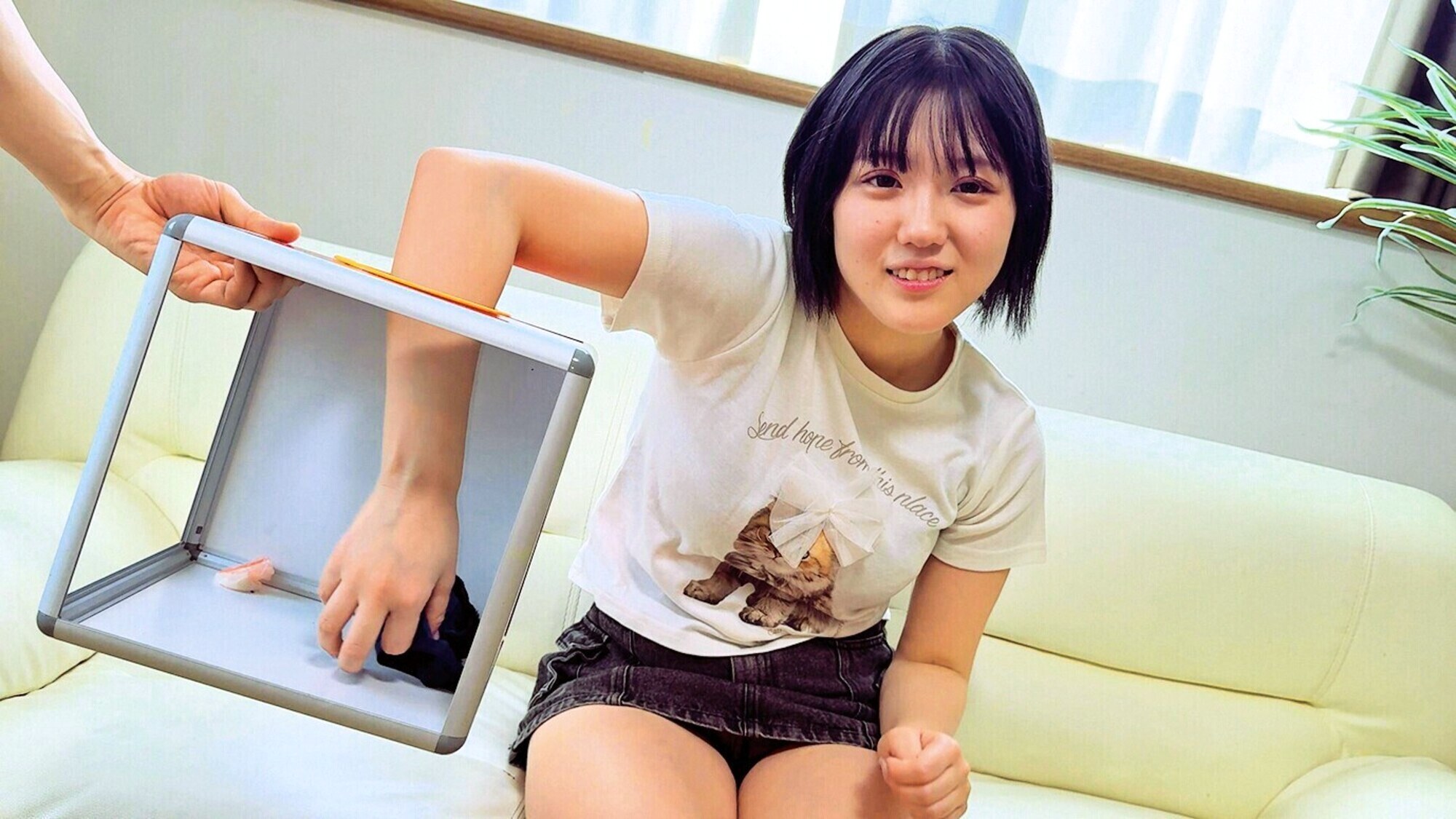 中出しかけてゲームしよ？素人女子大生限定！箱の中身は何だろな！？当てれば賞金GET！失敗すればお膣の中に大量の生中出し！！のサンプル動画