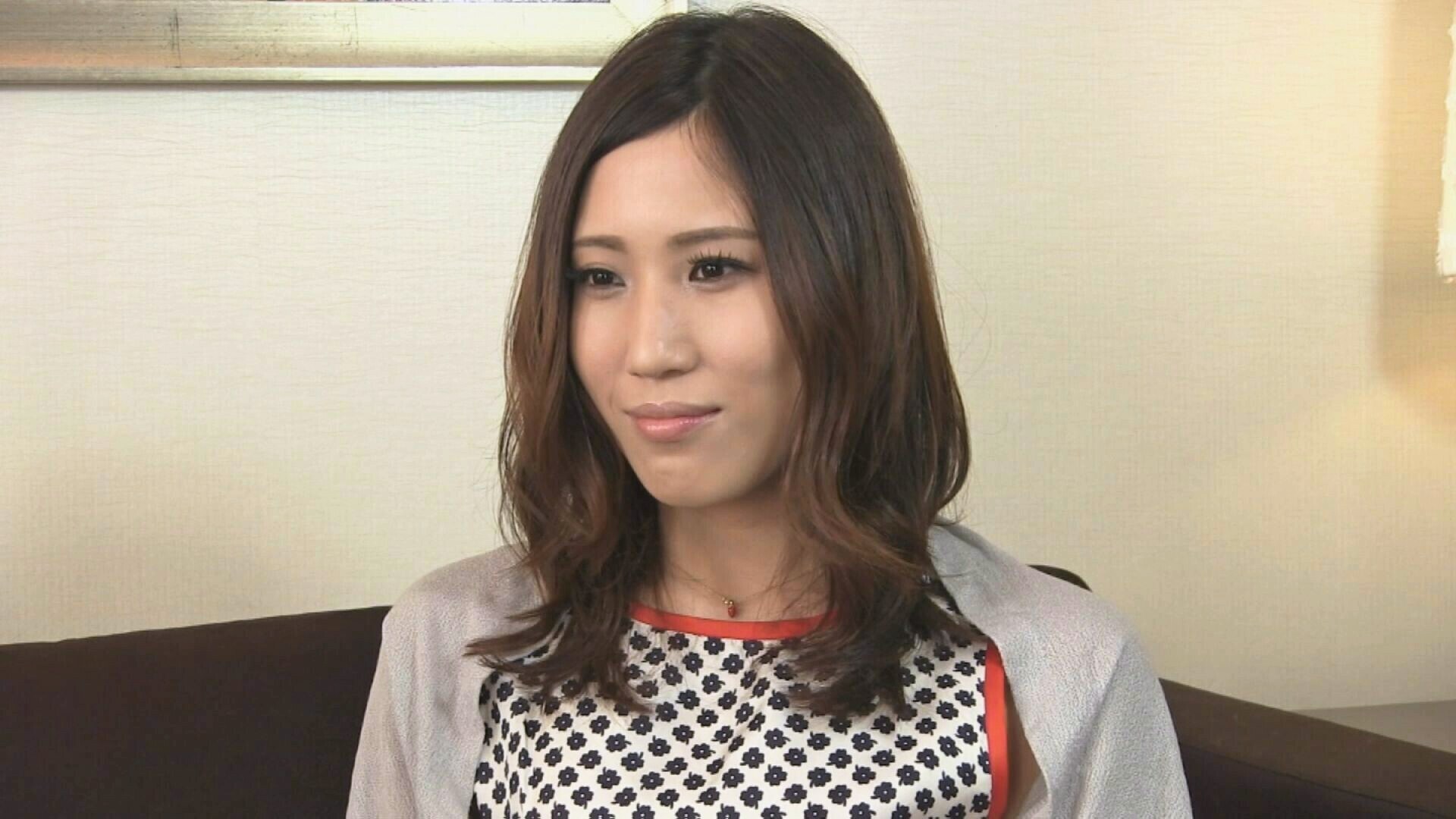 週1のオナニーじゃ足りない!可愛い喘ぎ声が止まらない敏感スレンダーセレブ妻!のサンプル動画