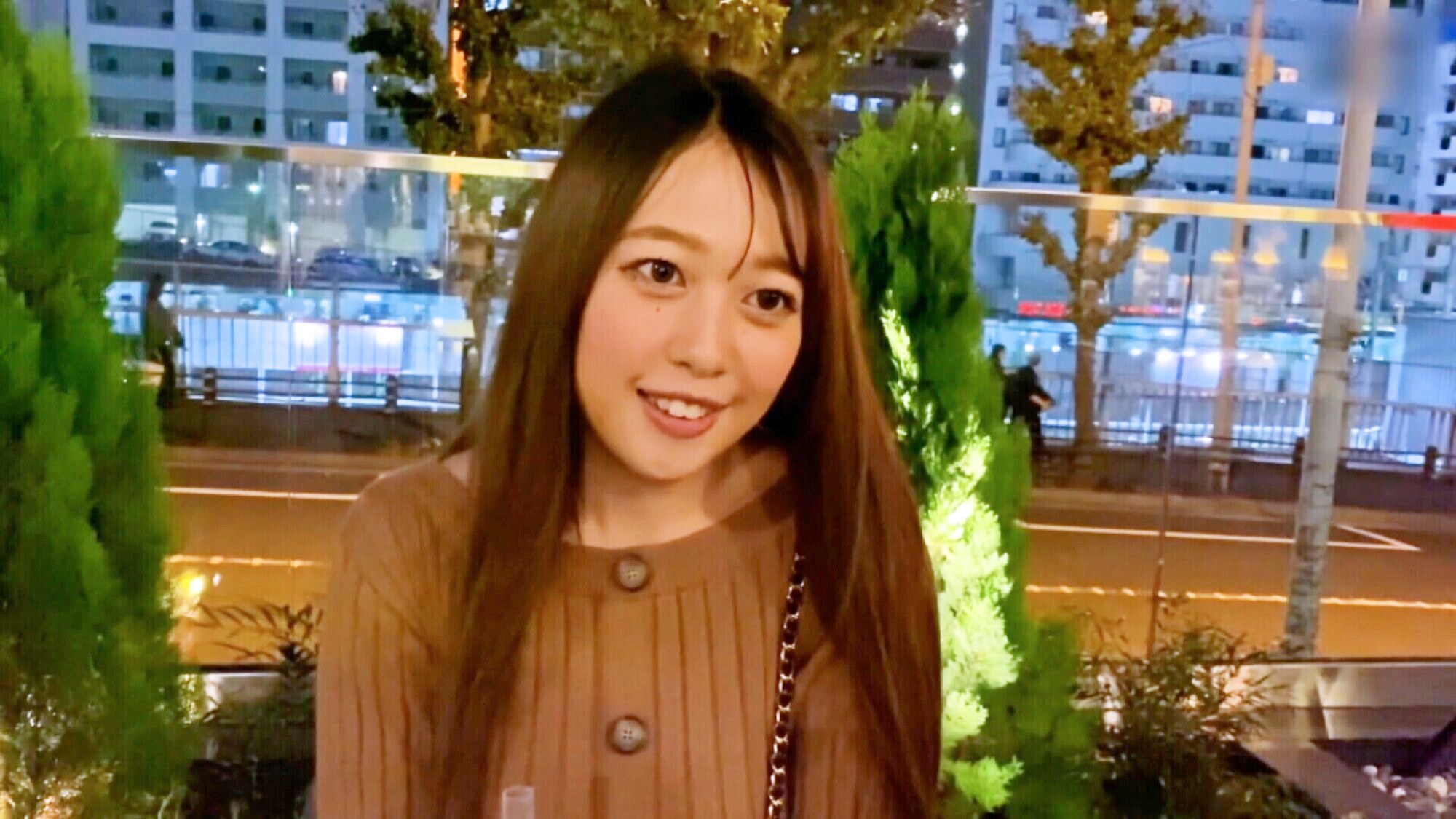 2年前に青森から東京に憧れて上京してきたピュア娘と、モデルテイでラブホでなし崩しの嵌め撮りセックス!のサンプル動画