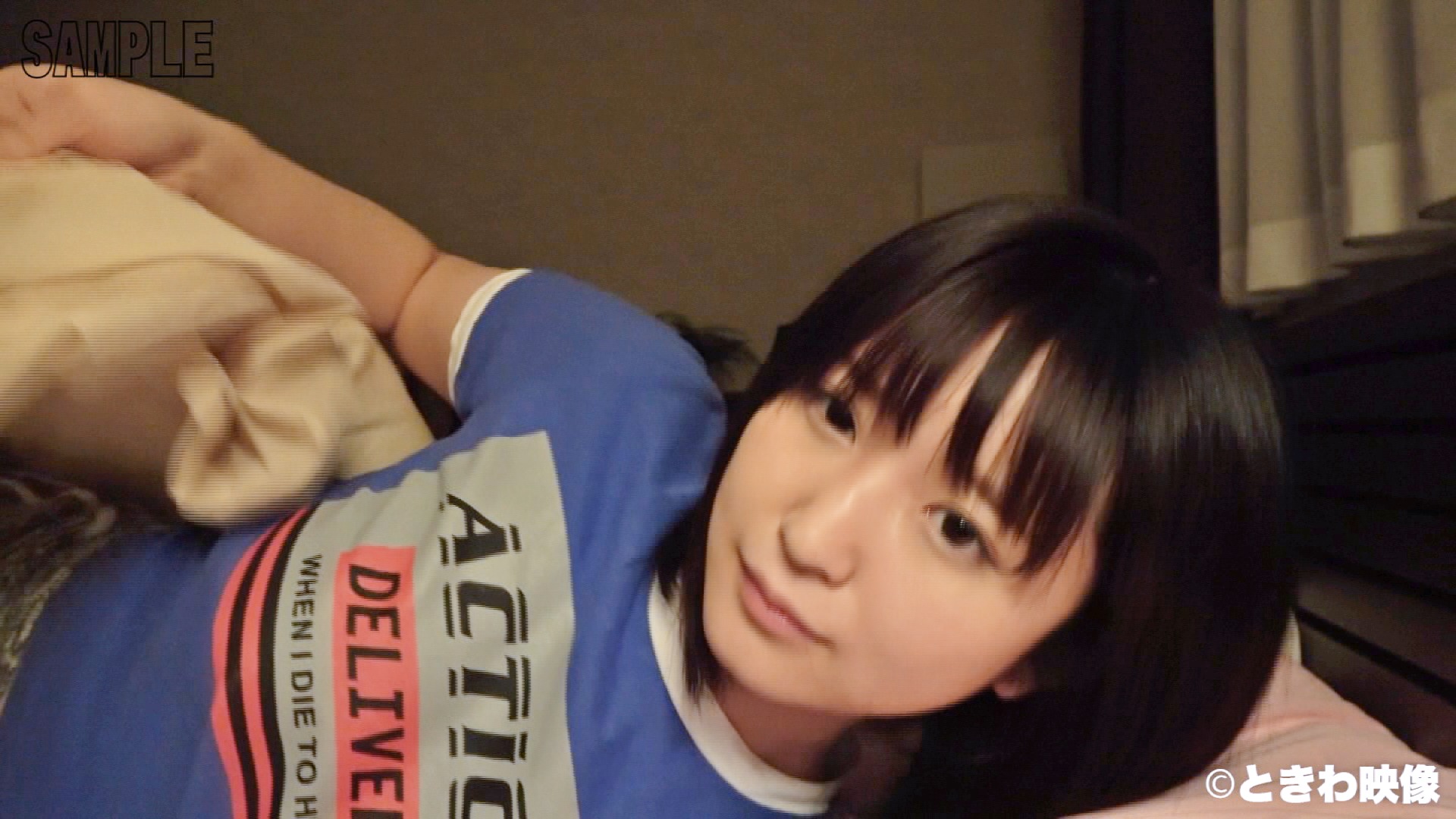 自撮りするJ○娘にチンコを刺激されたら我慢できず手コキされ口内射精され巨乳オッパイ揉みしだきSEXへ！ - アダルト動画 ソクミル