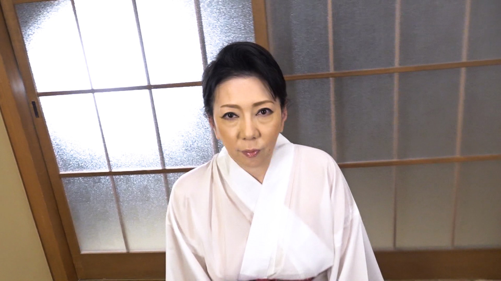 妖艶美熟女中出しソープ 4名8時間のサンプル動画