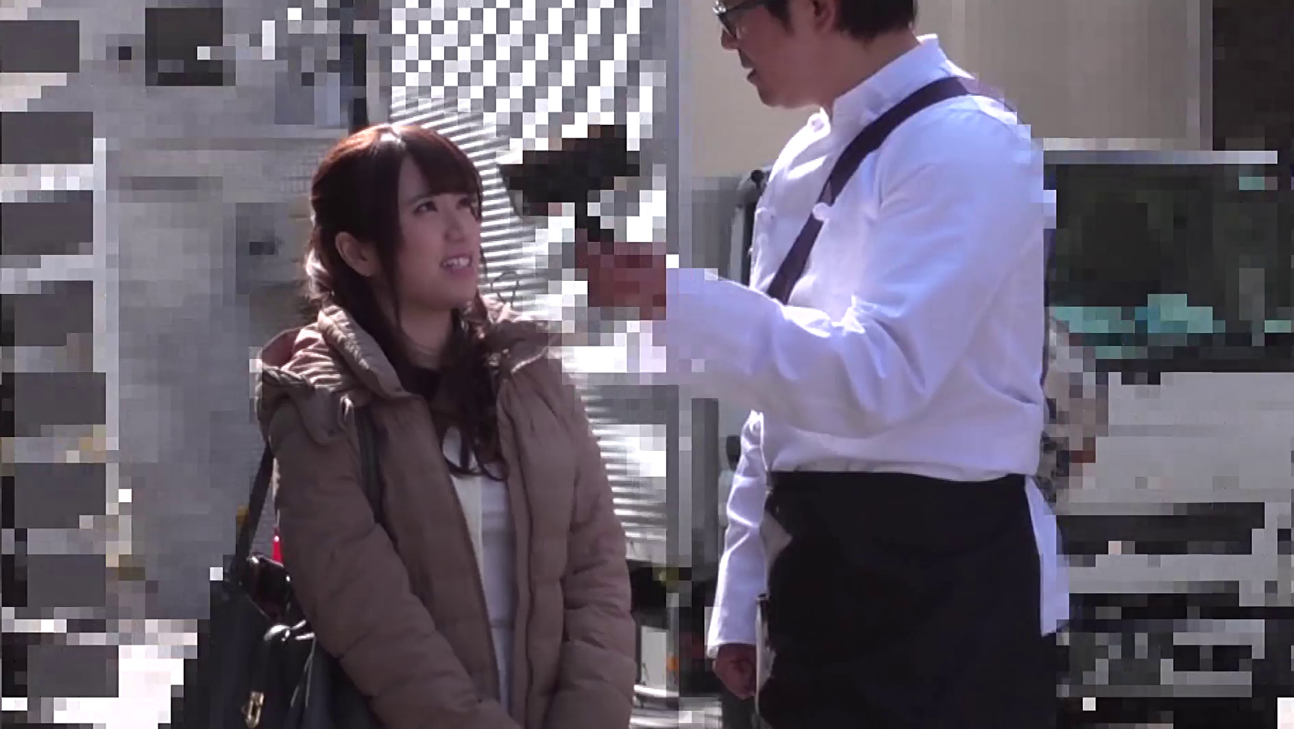買い物帰りの人妻ナンパして料理とアソコを味見してみたらどっちも激ウマでプロの味!!奥さんおかわりしていいですかっ? 画像1