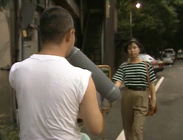 巨乳秘書秘所攻撃 秋真琴 画像16