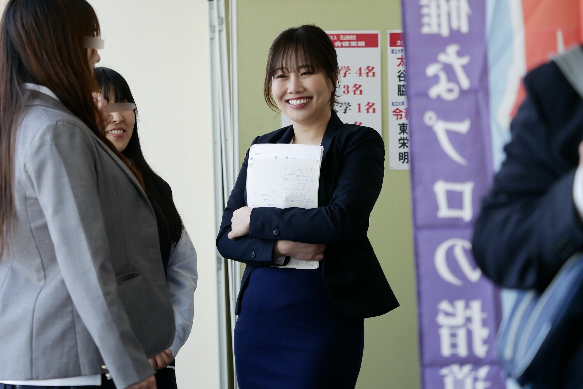 【俺たちの穴】 進学塾講師とサイレントSEX 外国語講師 海智 27歳 画像1