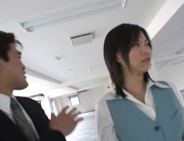 セクハラされたがる新人OL 画像1