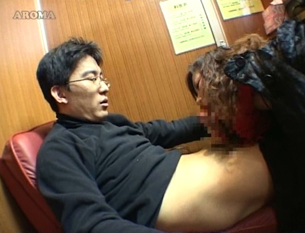 飲精変態熟女 ザーメンを搾り取る変態女の性癖 画像3
