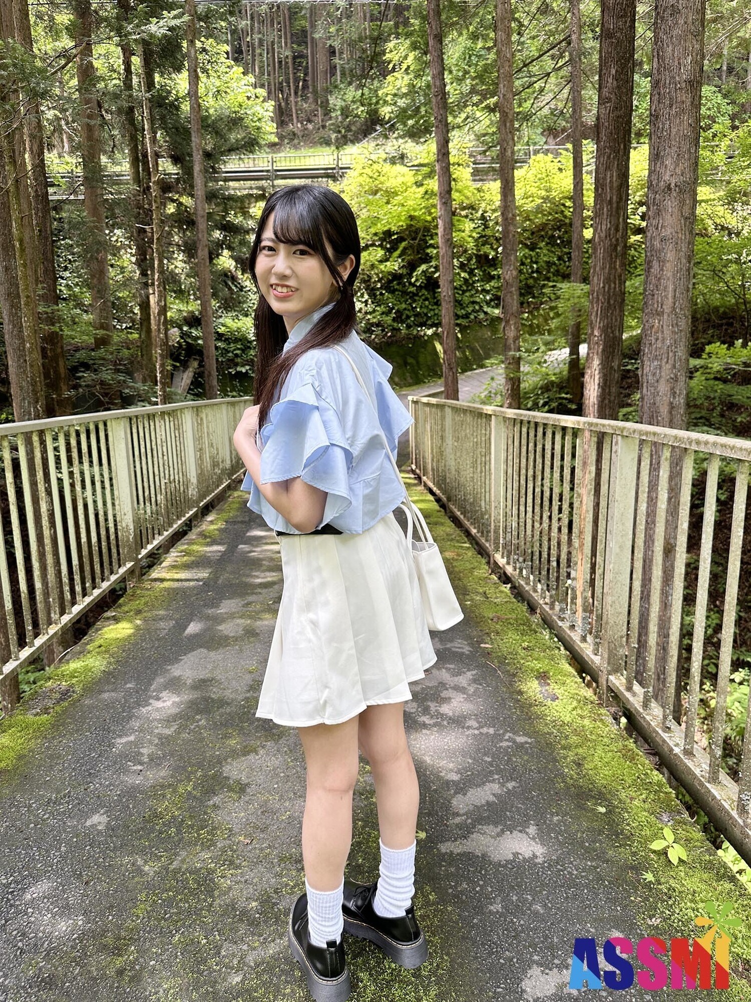 ドキドキ露出!ALLホンモノ精子!温泉旅行で初めての野外真正アナル中出し3本番 東雲あずさ 1枚目