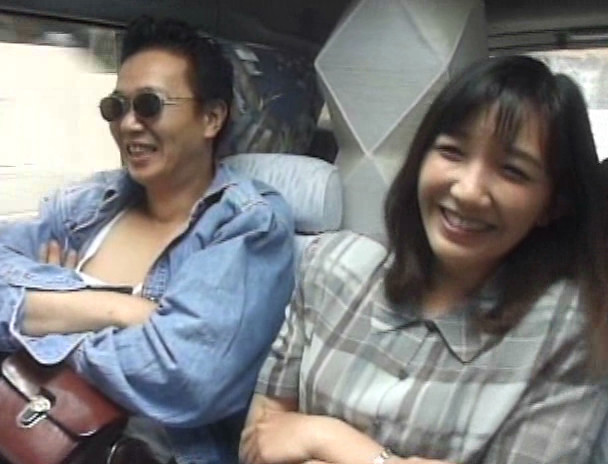 いんらんパフォーマンス 淫乱主婦VSお嬢様 画像3