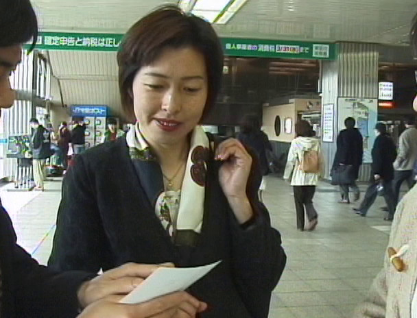 誰も知らない人妻たちの午後 夫には見せない薄化粧 画像12