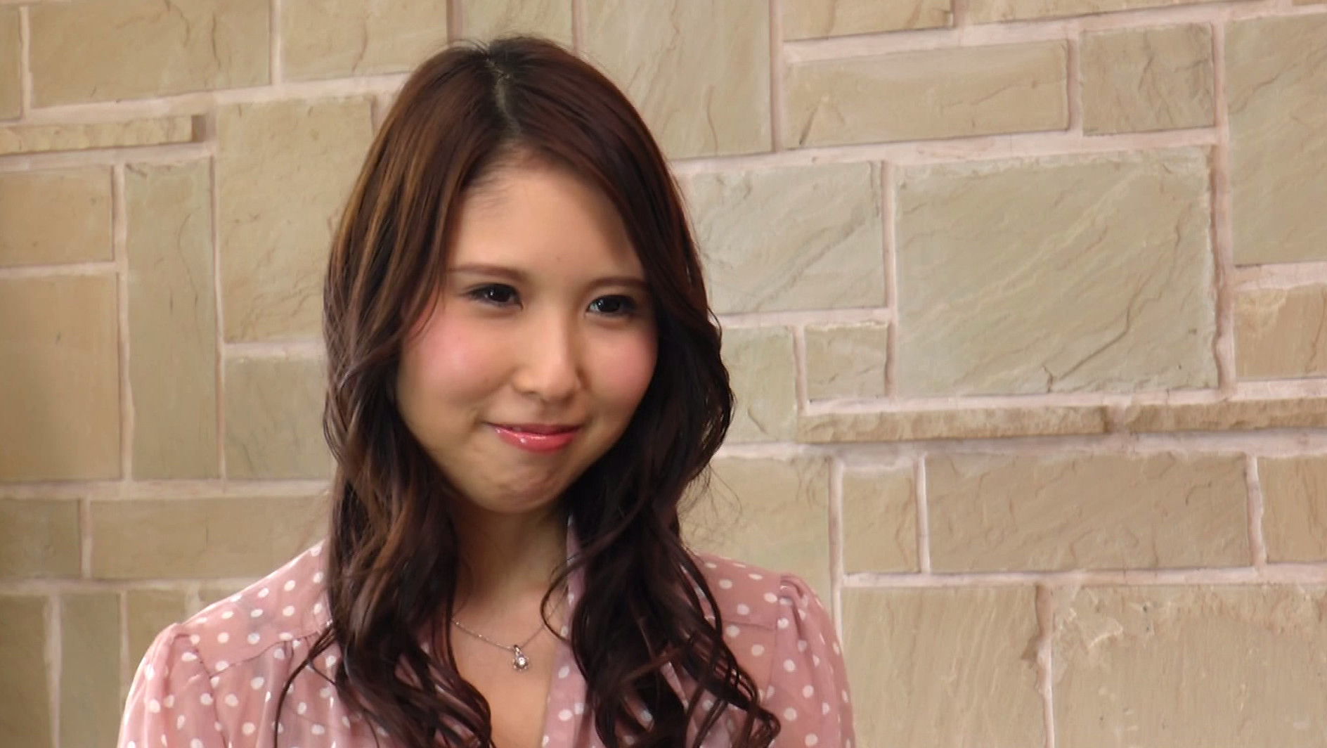 THE BEST OF 独占!人の妻ワイドスペシャル 敏感美人妻15人 4時間 熱く硬いので奥まで突いて~! 画像1