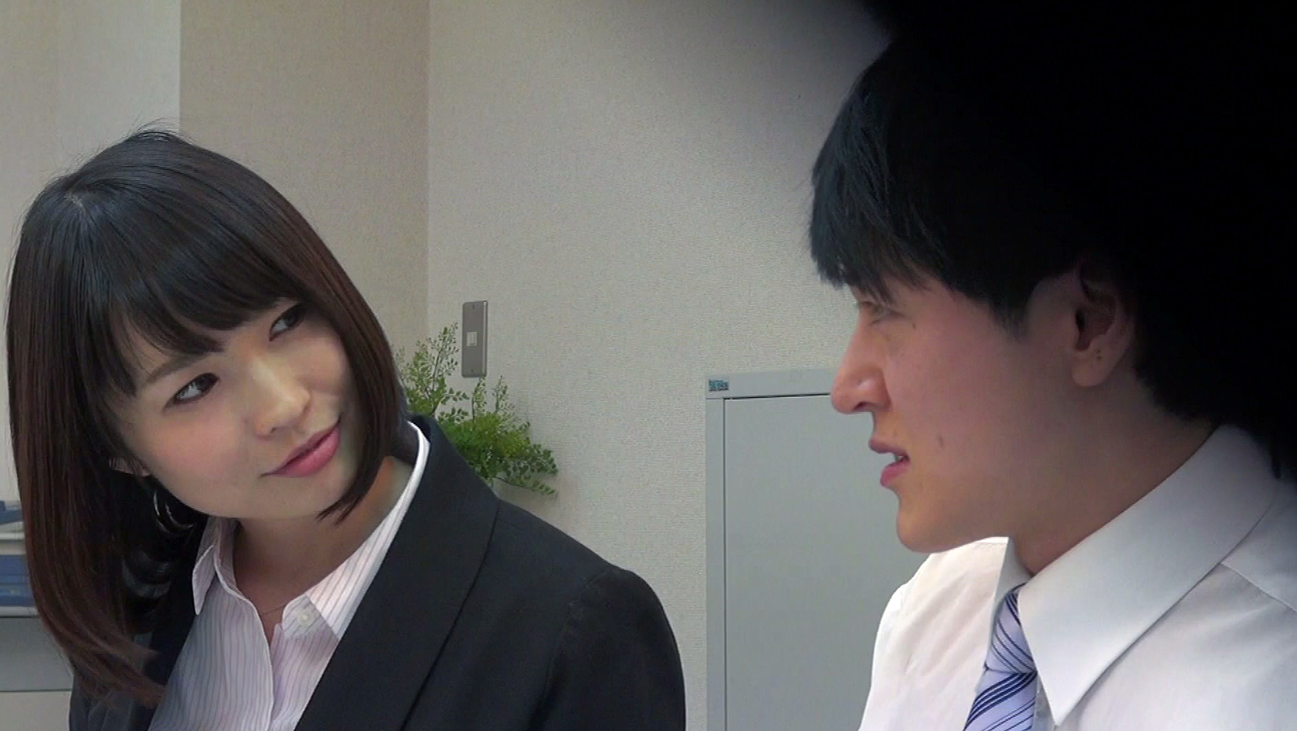 覗き見 盗撮 人妻たちのいやらしい秘密の情事 「こんなこと、ホントにもうやめて・・・」 画像1