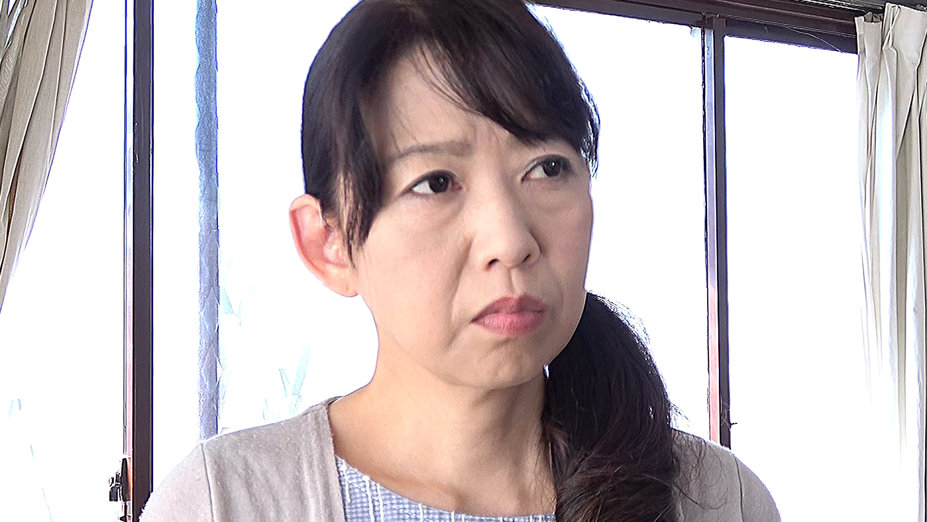 昭和官能熟妻スペシャル 6人4時間 口では嫌がってるけど陰部は濡れ疼く午後 画像1
