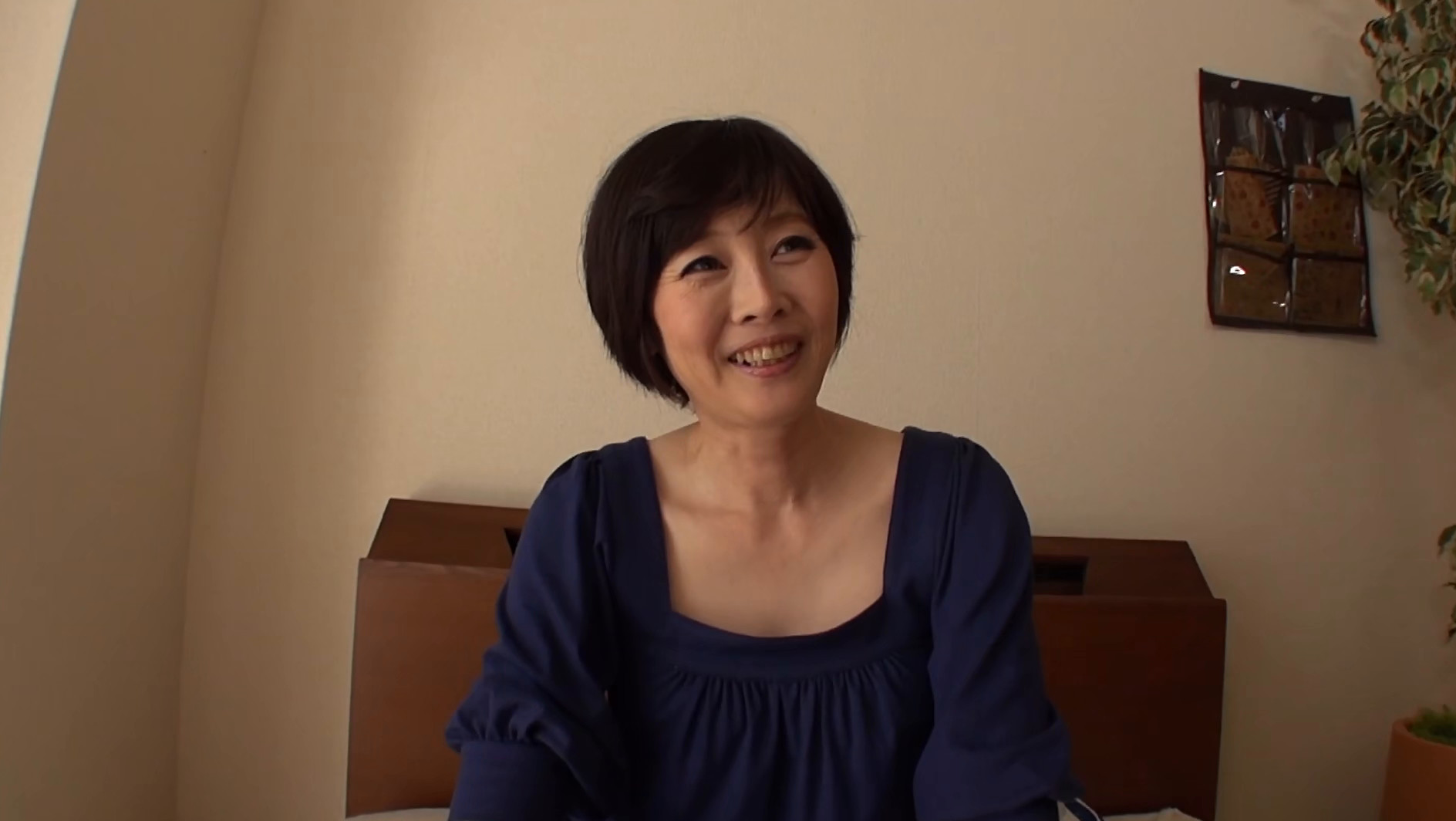 竹内梨恵【年下との不倫SEXにハマるスケベ妻】 画像1