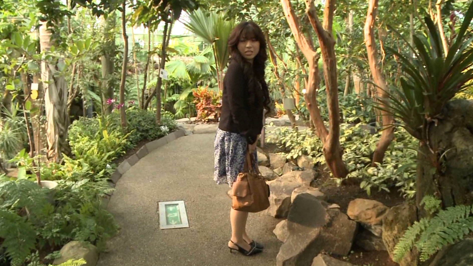中出し人妻不倫旅行18 小出遥 画像4