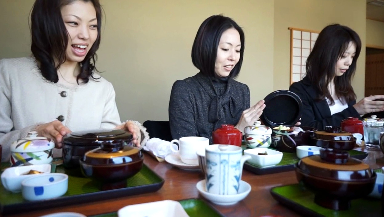 全国縦断「Maji」100%ナンパ 素人奥さんご馳走様でした。 出雲女は濡れてる砂丘で子宮がうずいてる 鳥取・島根の山陰インラン美人妻編 画像1