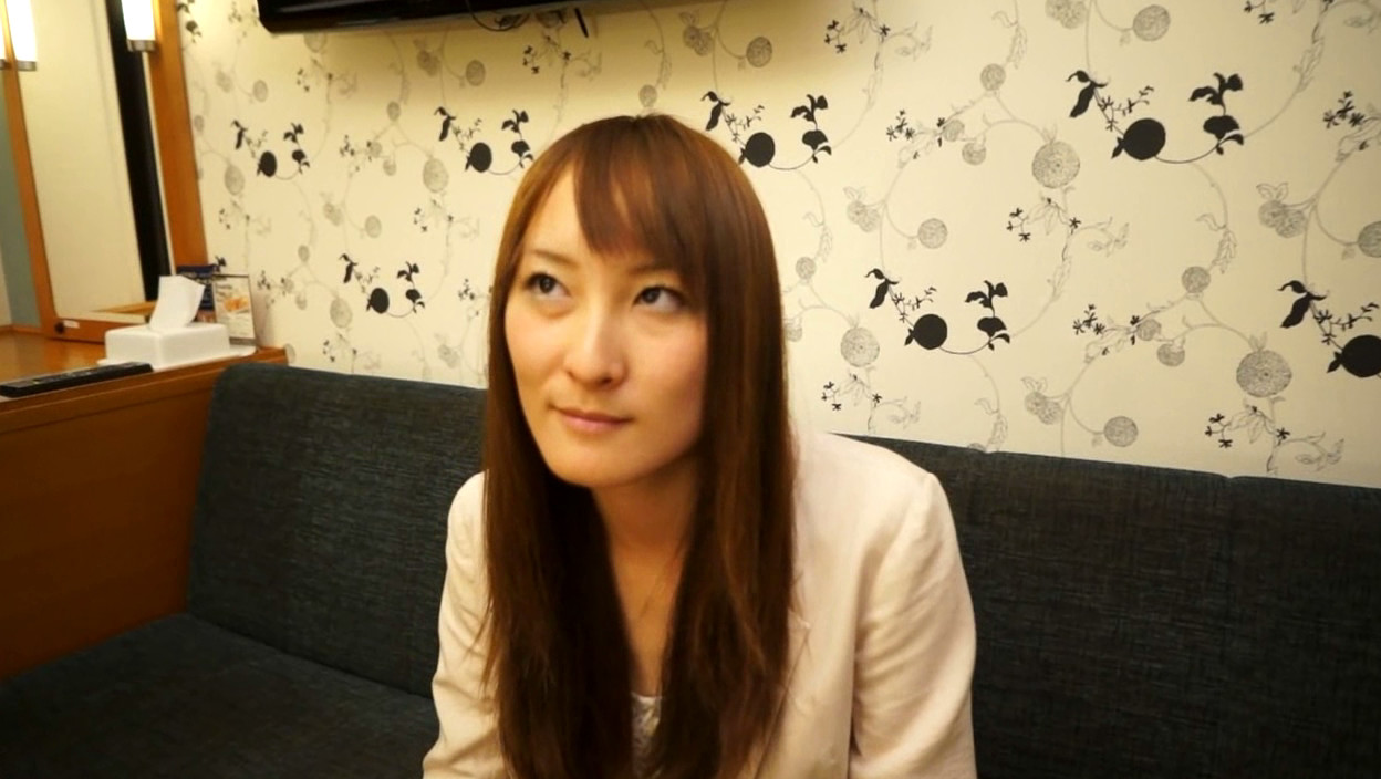 全国縦断「Maji」100%ナンパ 素人奥さんご馳走様でした。 舐められすぎて、もうカリ真っ赤!カチカチでんな! 道頓堀までハメ潮飛ばすナニワの美人若妻編 画像10