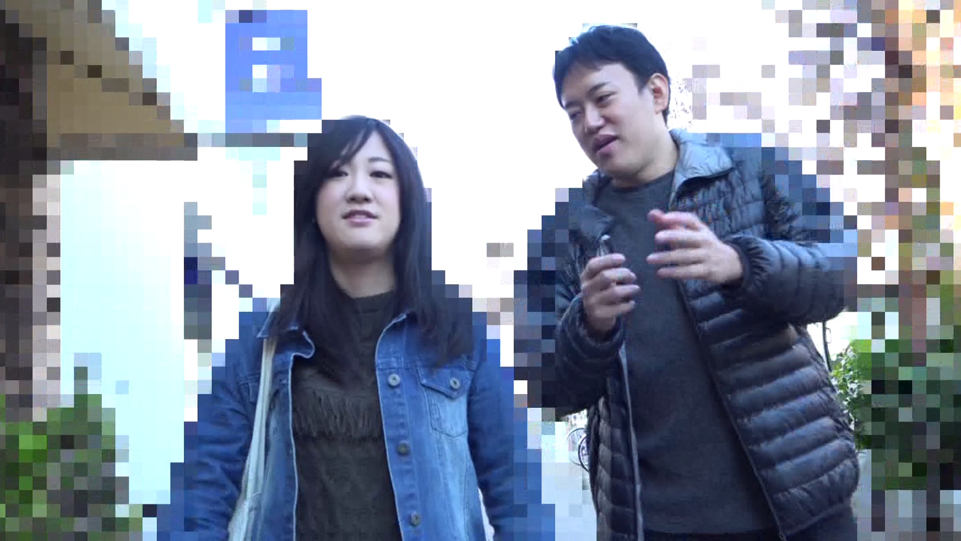せめてゴム付けて・・・あっ! うわ・・・これマジで顔バレしちゃうだろ・・・ってレベルの美人奥さん達が平日の真っ昼間から口説き落とされてAV出演とかどうかしてるぜ。「ガチンコ中出し!顔出し!人妻ナンパ」 in 十条&赤羽 画像1