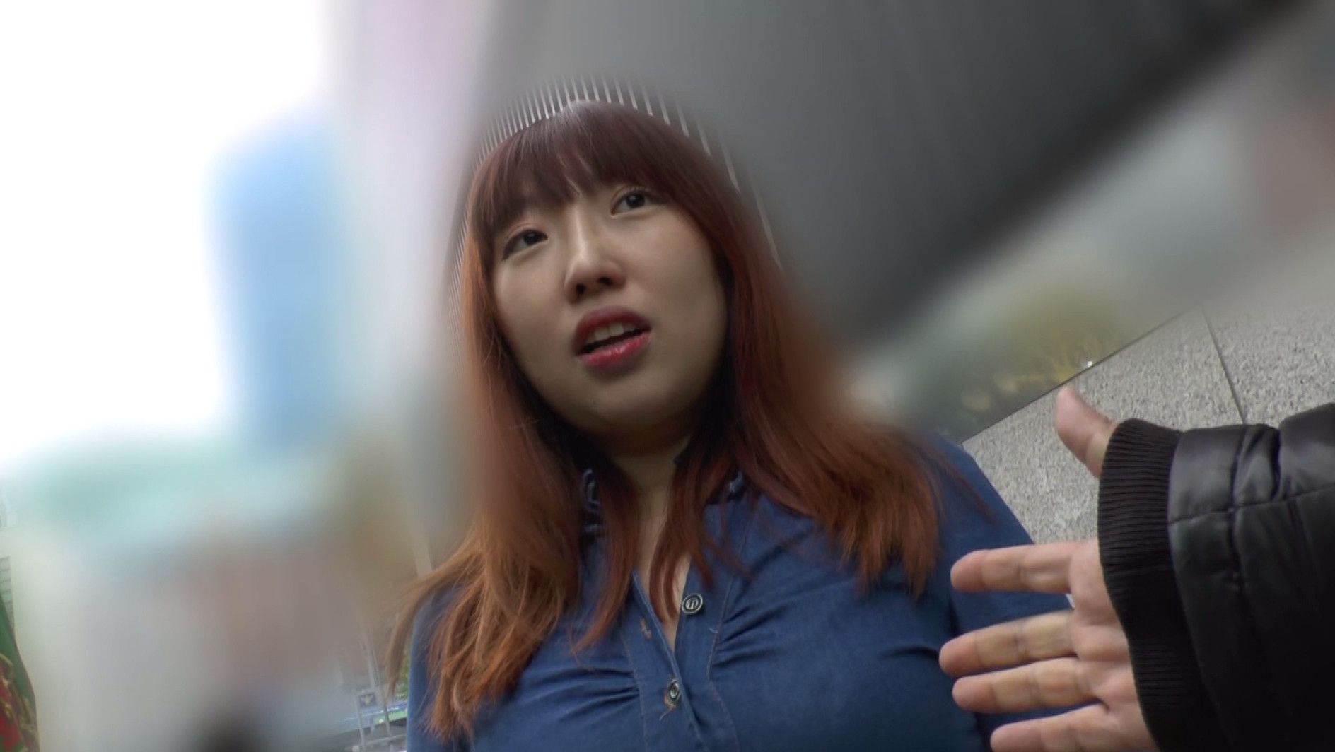 これ一本だけ限定で! 韓国に抵抗ある人間でも余裕で抜ける、美人が多いと評判の韓流熟女はここまで若い! 韓流女子特有の長い美脚と抜群のプロポーションはそのままに年齢を重ねたオンナの艶やかさといやらしさを兼ね備えたハイブリッドなアラフォー素人韓流エロ熟女39歳 AVデビュー 画像1