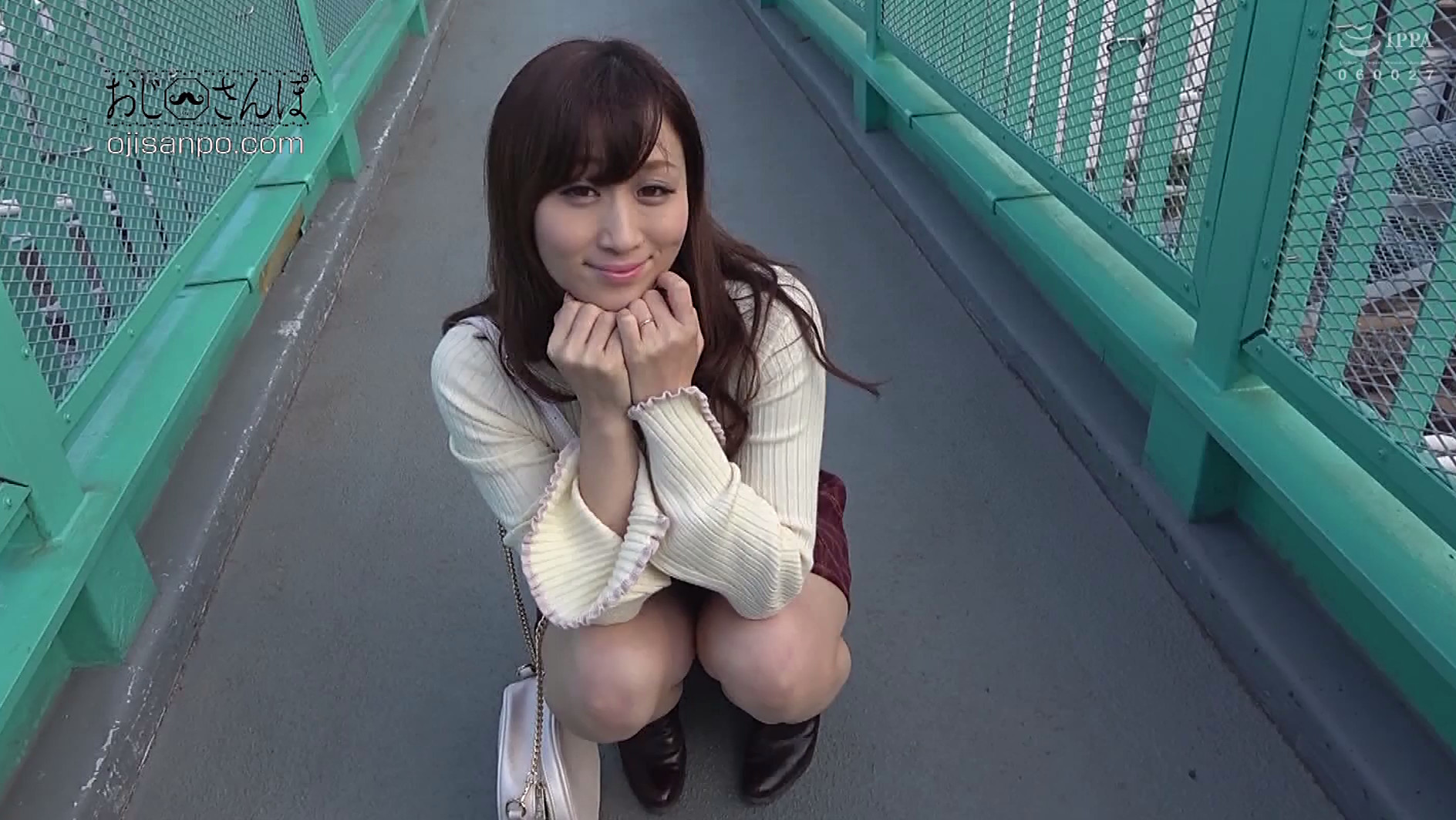 【帰ってきた】おじさんぽ 18「すぐ(チ○ポ)欲しくなっちゃう・・・、病気かな?」とか言っちゃう清楚系スケベ妻と下町探索お散歩デート 川上ゆう(31) 画像11