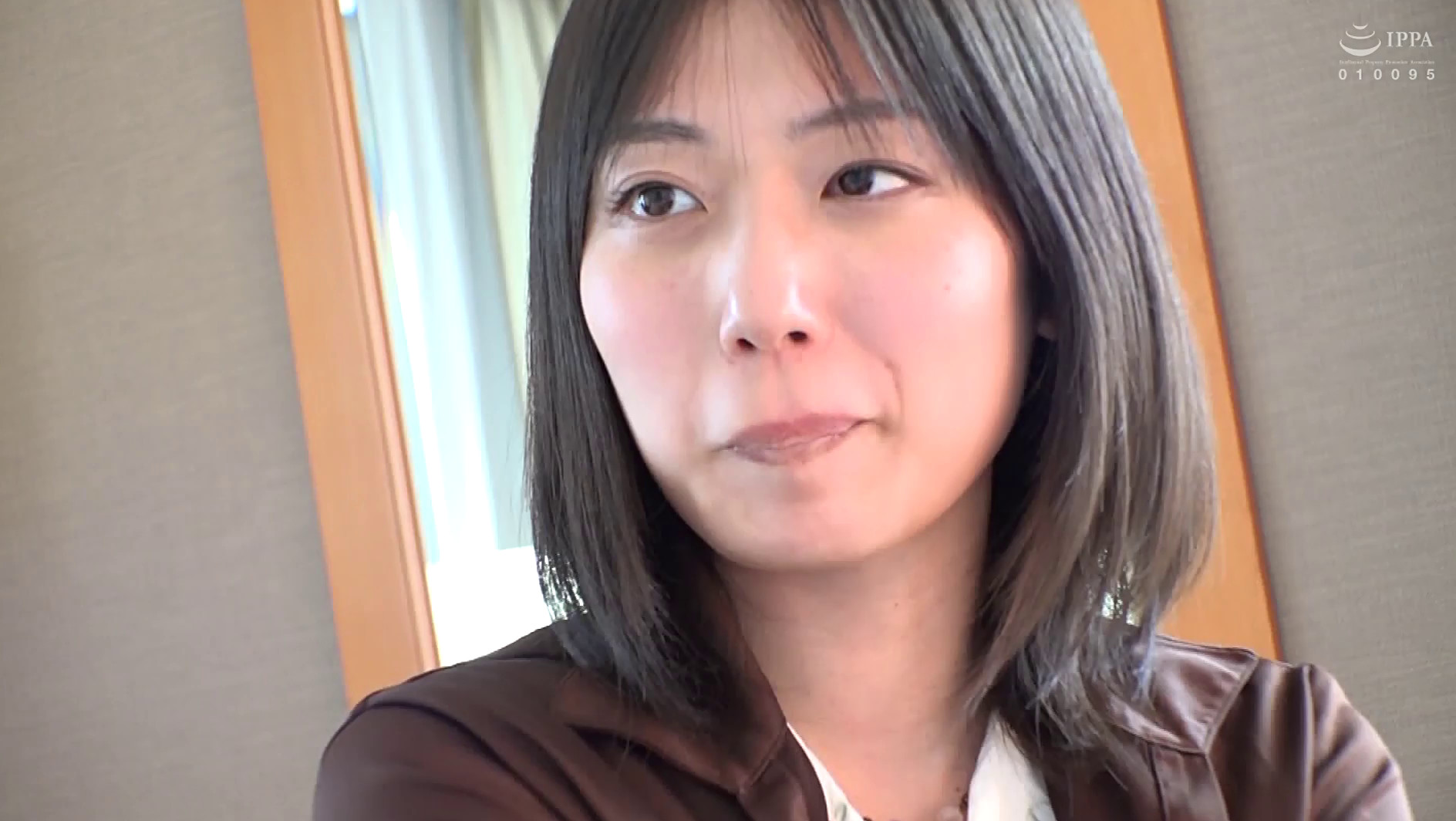 個撮流出 勝手に撮影無許可で発売! 昼間からサカっている近所のエロ妻たち 画像4