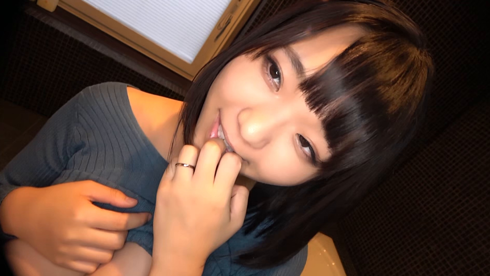 きれいな美巨乳おねえさんは好きですか? るか&ちとせ 画像1