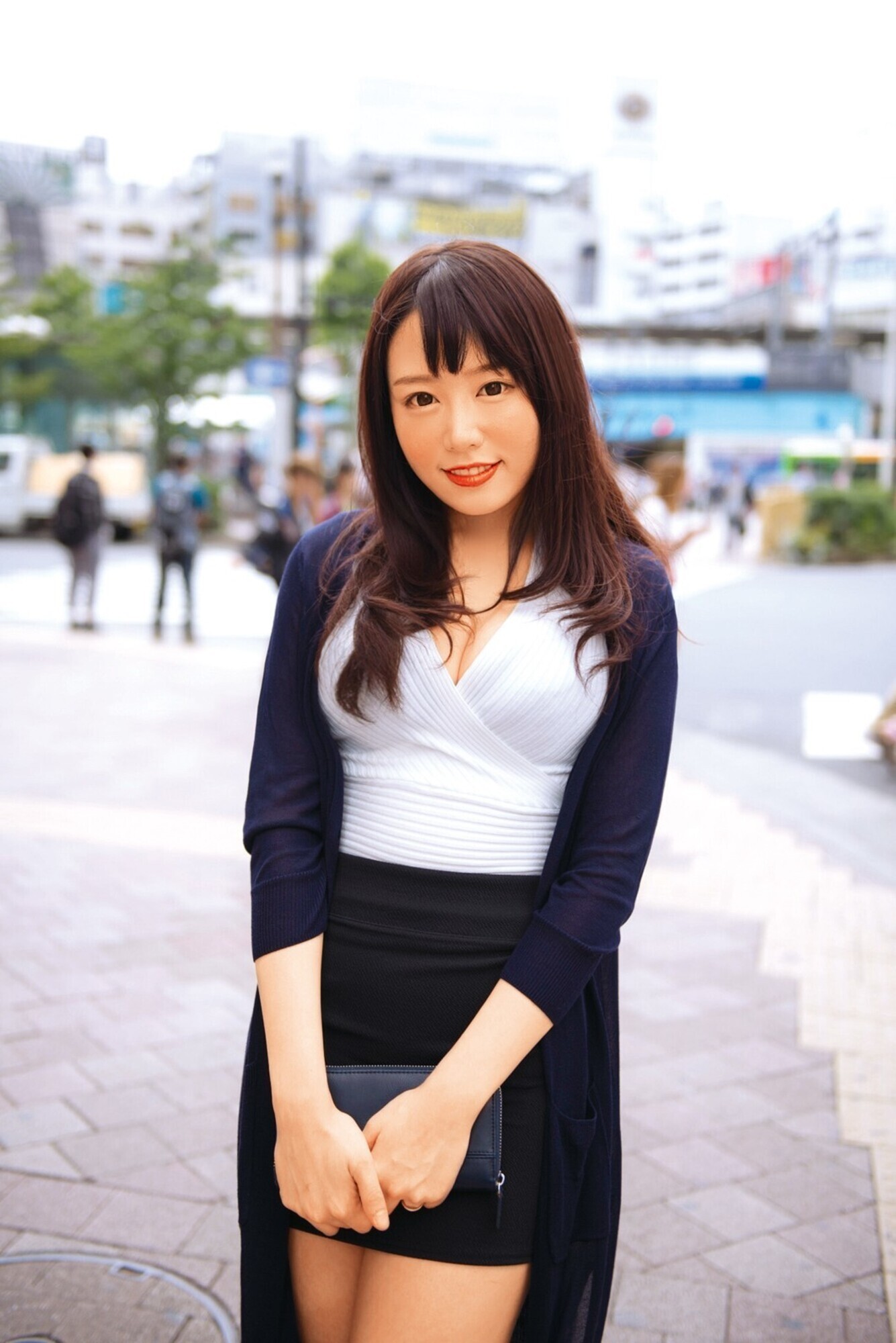 新妻、ヒミツのNTR 初級編！ オトナの遊びに惹きつけられた美しい人妻20人