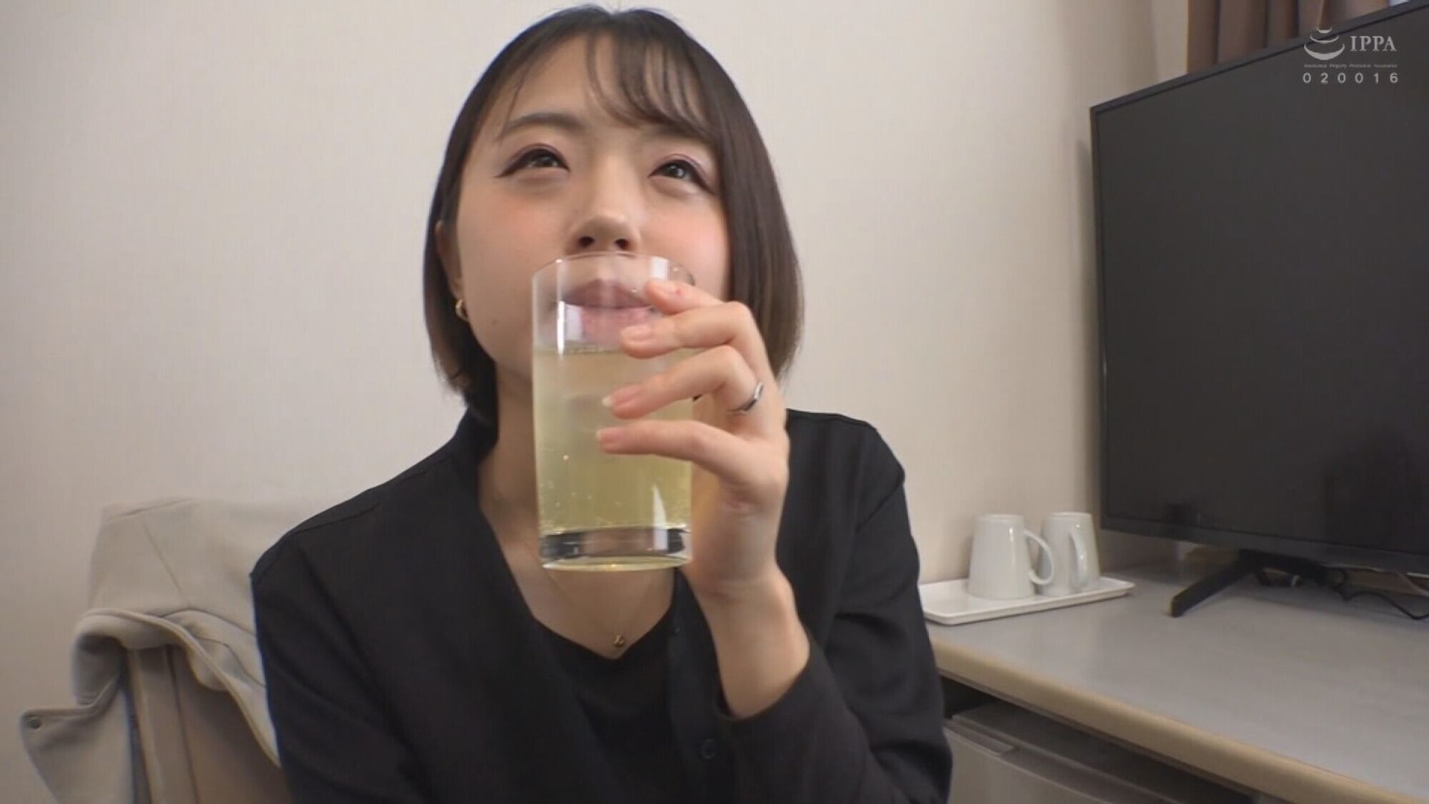 超SS級可愛い過ぎる人妻4連続絶頂！！はるさん（26歳）