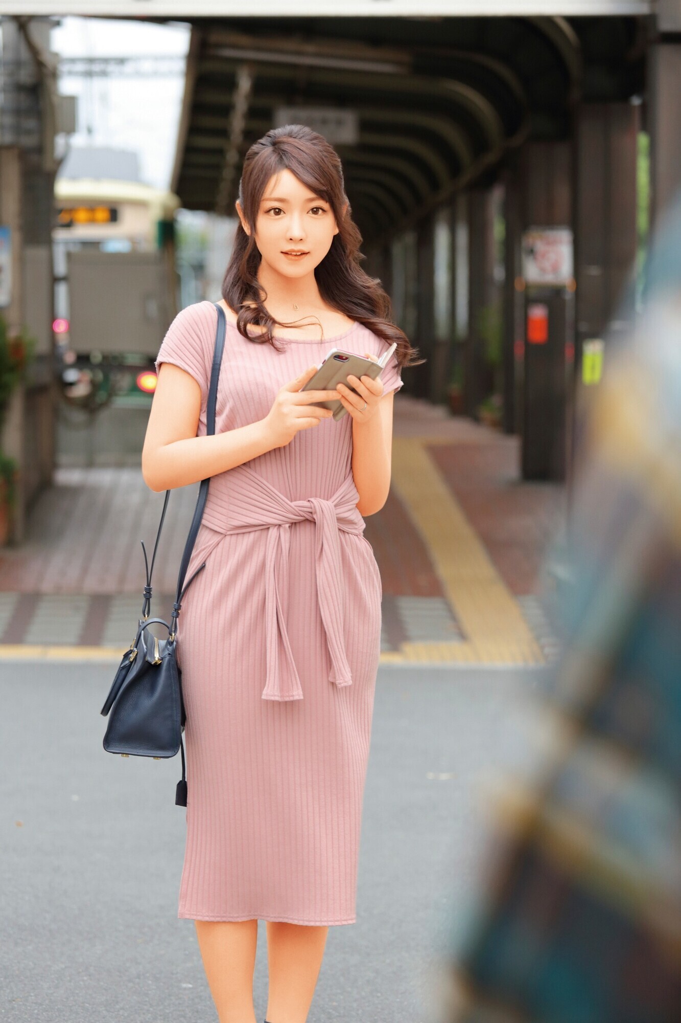 豪華特賞続出!街角シロウト初撮り人妻ちゃんねる まさかのAI顔で二度見確定!奇跡的美人がヤリマン中出し奥様に変貌する ベスト4時間 12人 画像6