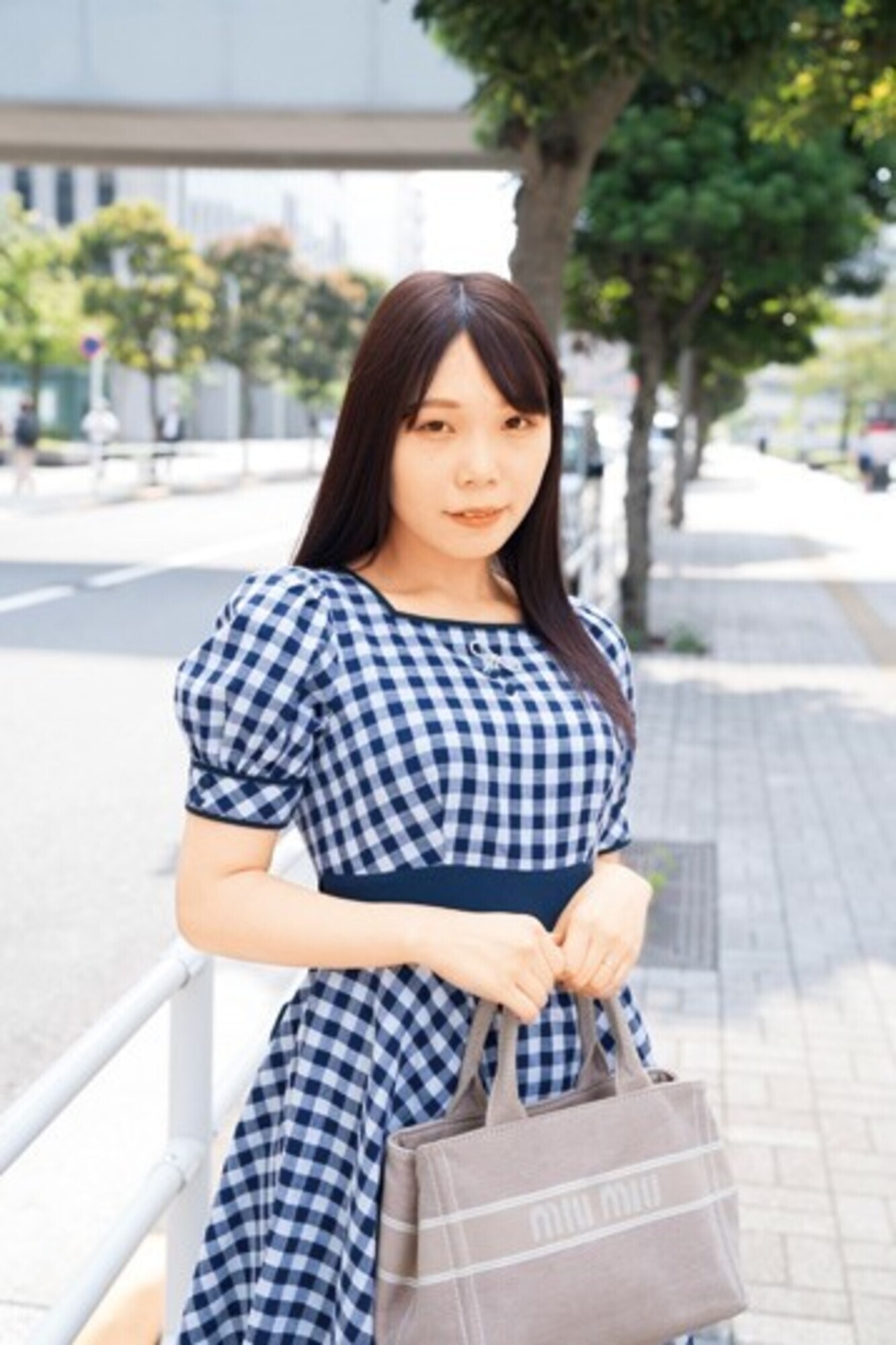 東京セレブ人妻限定ナンパ!!ちょっとだけよ!おっぱいだけよ!先っぽだけよ! 18人4時間 画像3