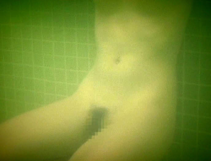 超危険!流出「ホ・ン・モ・ノ」映像!! 女盗撮師潜入!某女子大女子寮浴場盗撮!! 画像20