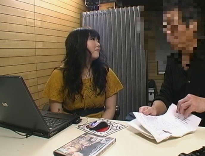艶っぽい限界知らずの三十路を迎えた巨乳妻 「生欲噴出・真性潮吹き・生本番」 雪見まゆ(30才) 画像2