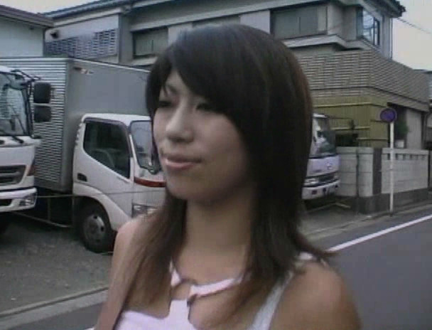 家庭教師の甘酸っぱい体臭に思わず勃起 「先生、ヤラせてください」 画像1