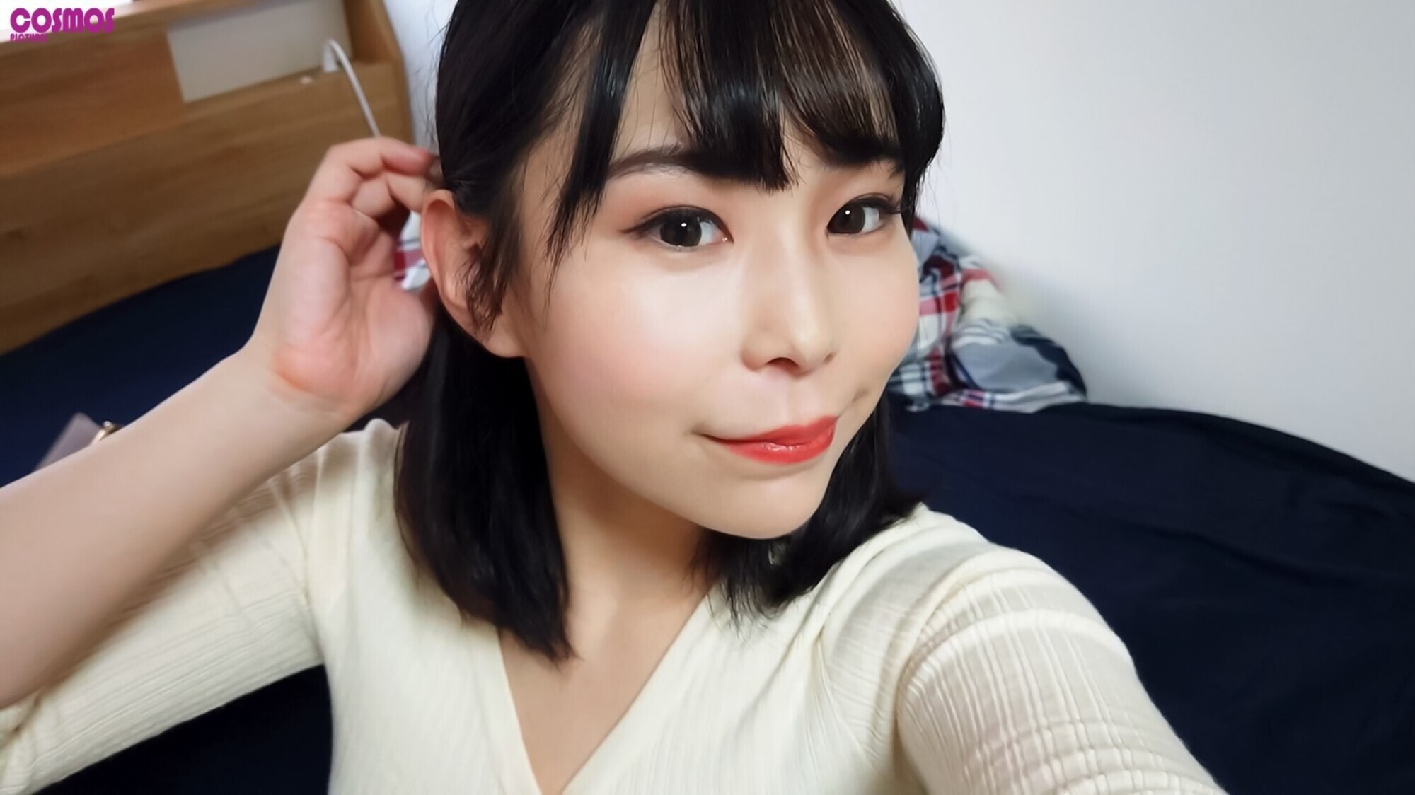 素人妻が一般大学生の自宅にコンドーム1つ渡され一泊 一度のゴム姦では満足できず宿泊中2度もガチ中出しを許してしまう 騎乗位でHカップ乳を揺らす淫乱妻 ゆりさん31歳 画像4