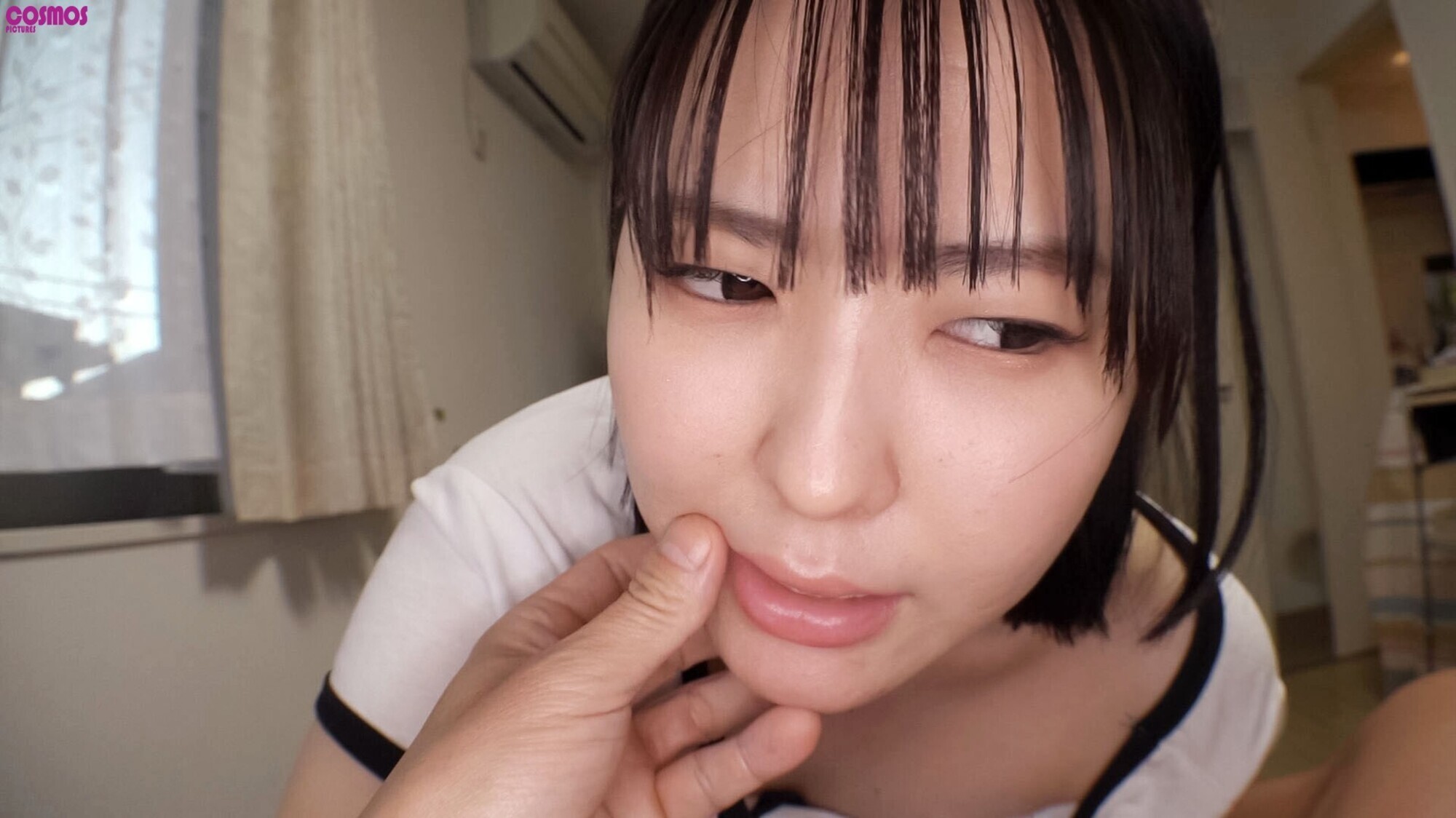 生活に困り自宅でメンズエステを始めた近所のシングルマザーと中出しSEX えみさん(25歳) 画像6