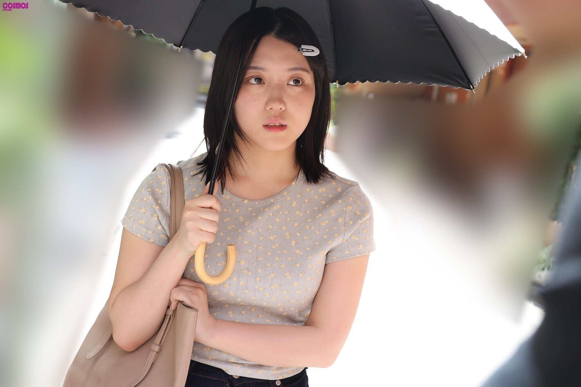 生活に困り自宅でメンズエステを始めた 近所のシングルマザーと中出しSEX すずさん(26歳) 1枚目