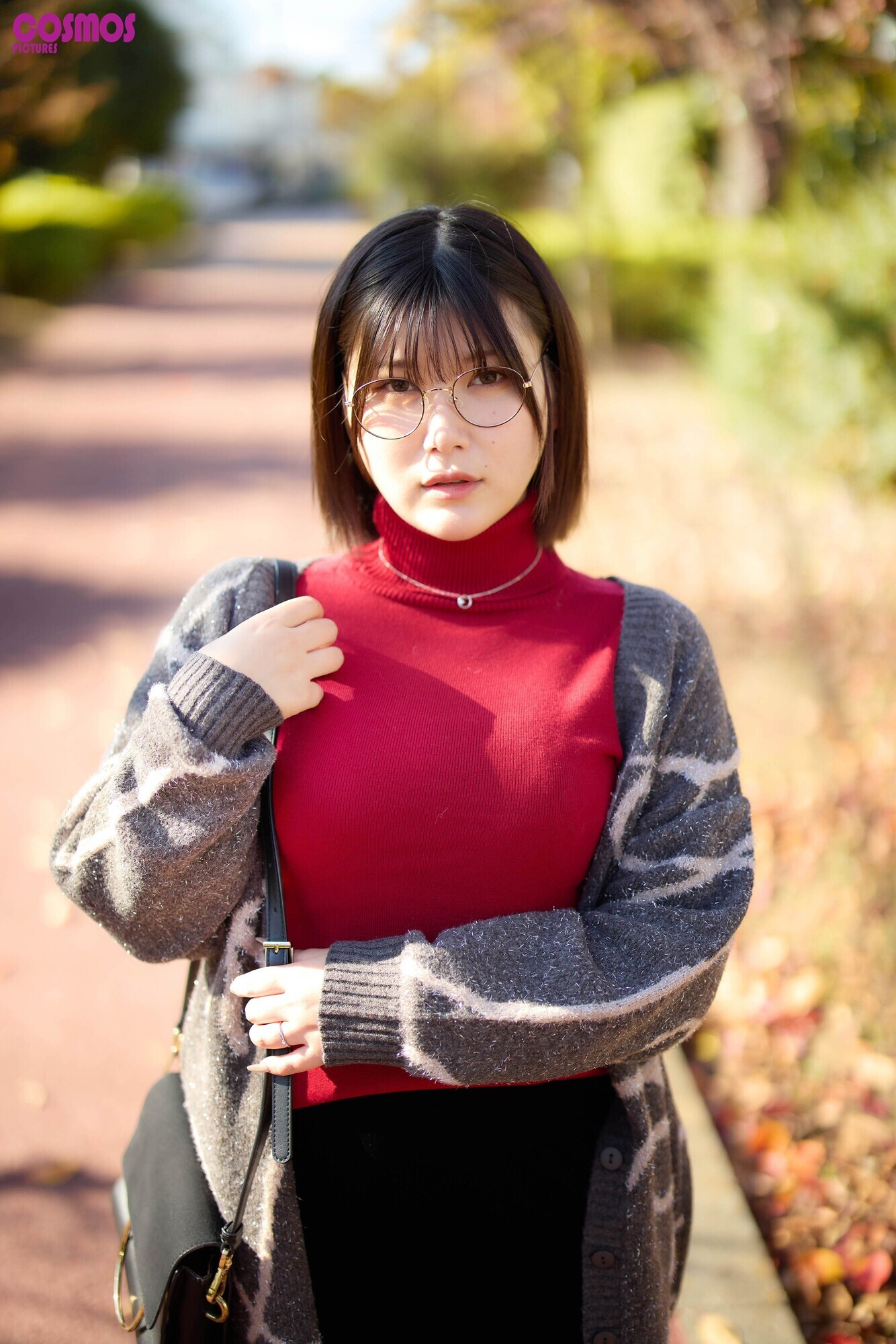 彼女のいない貧乏な自分にあるのは有り余る性欲と安アパートだけ風俗に行く金も無いし若い子はノリが苦手･･･だからおとなしそうな人妻を捕まえてSEXしたら自分以上に性欲が凄かった！！ （仮名）ホノカさん 画像1