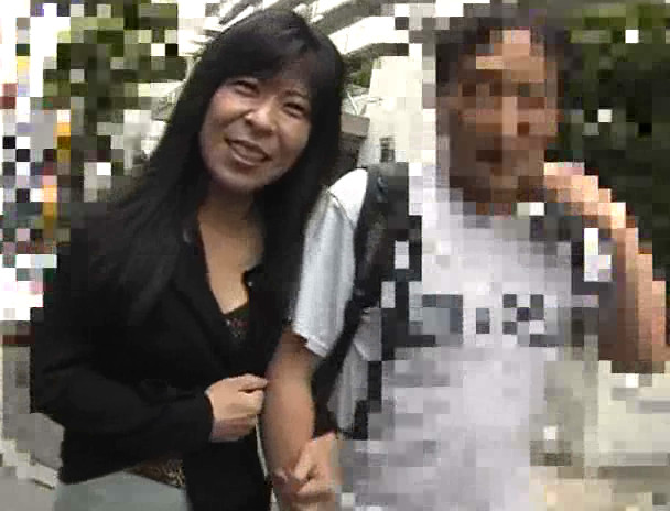 電撃!!四十路逆ナンパ 大城鈴子 41歳 画像8