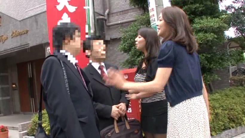 艶堂しほりvs村上涼子 逆ナンパ指令!! 画像2