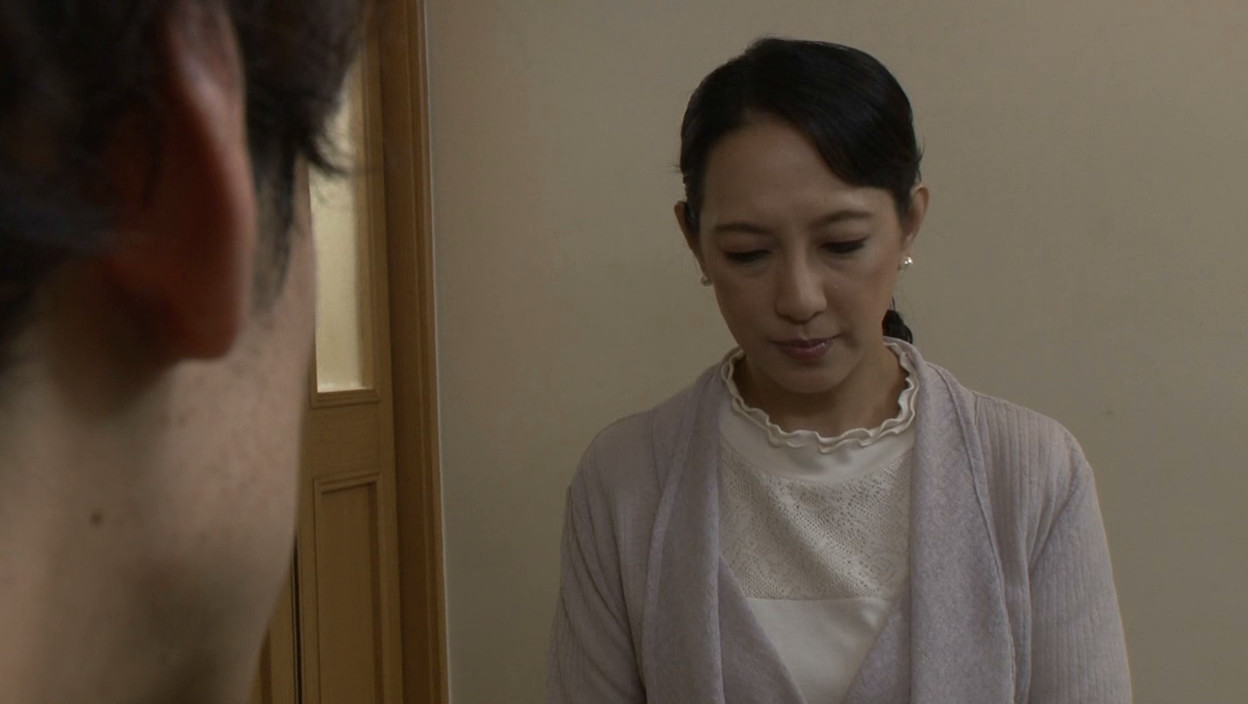 夫婦ゲンカで家出してきた隣の奥さん~背徳感のある壁一枚向こう側の浮気セックス~ 服部圭子 五十三歳 画像1