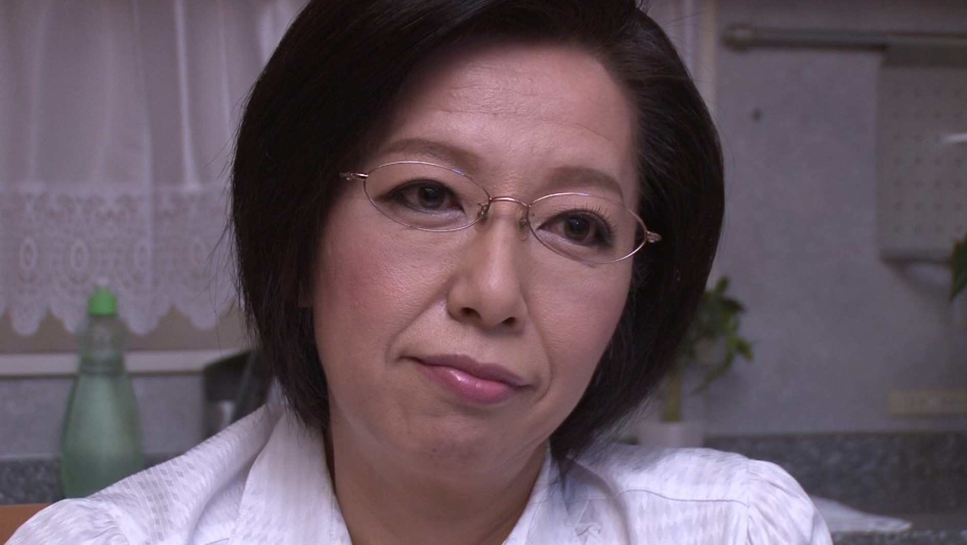 おばさん家庭教師 ~お子さんの童貞卒業させてあげます~ 筒美かえで 五十五歳 画像1