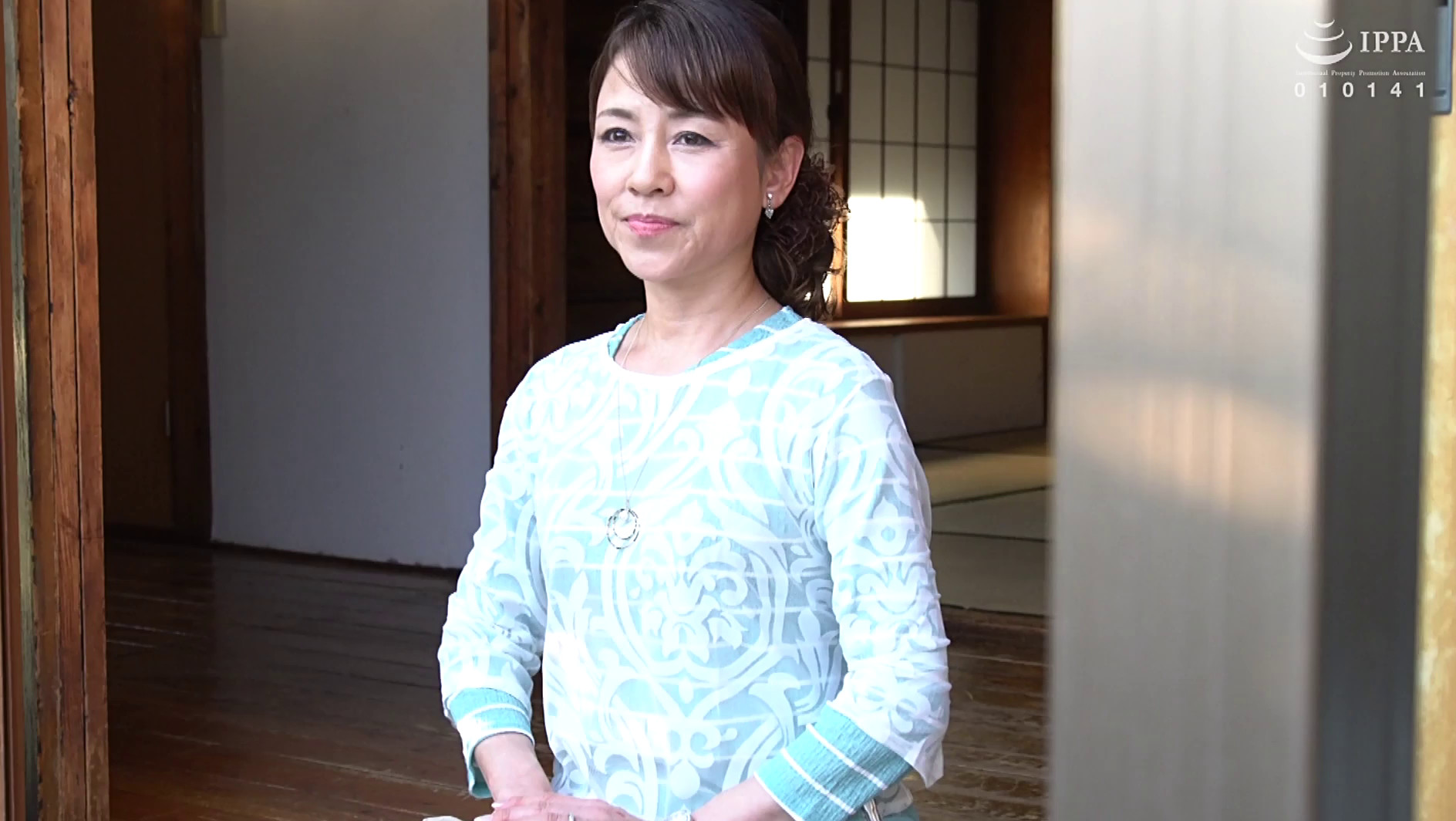 初撮り五十路妻ドキュメント 木村かれん 五十五歳 画像1