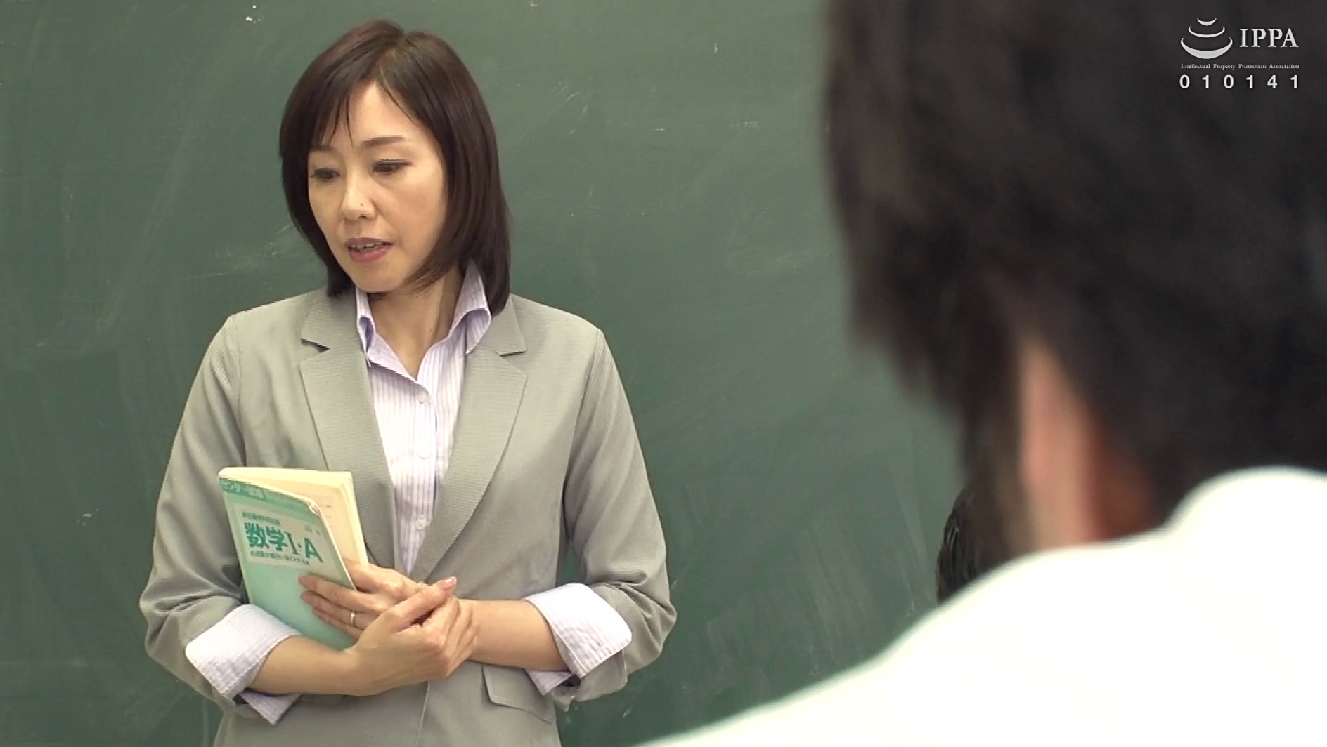 声が出せない絶頂授業で10倍濡れる人妻教師 福田由貴 五十六歳 画像18