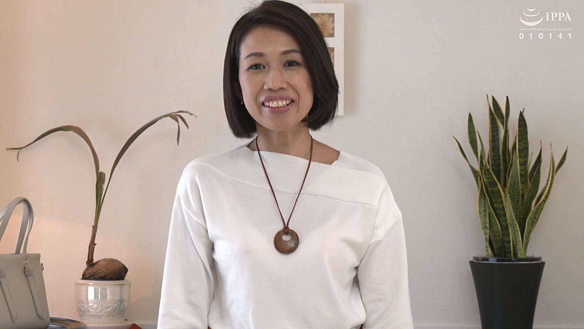 初撮り人妻ドキュメント 藤谷友梨子 四十七歳 画像1