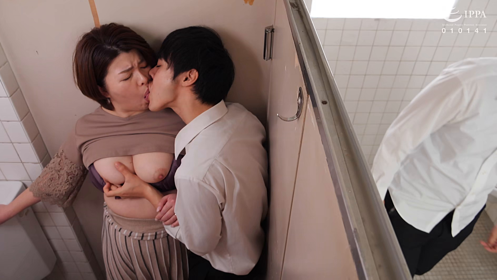 声が出せない絶頂授業で10倍濡れる人妻教師 岡江凛 三十七歳 画像6